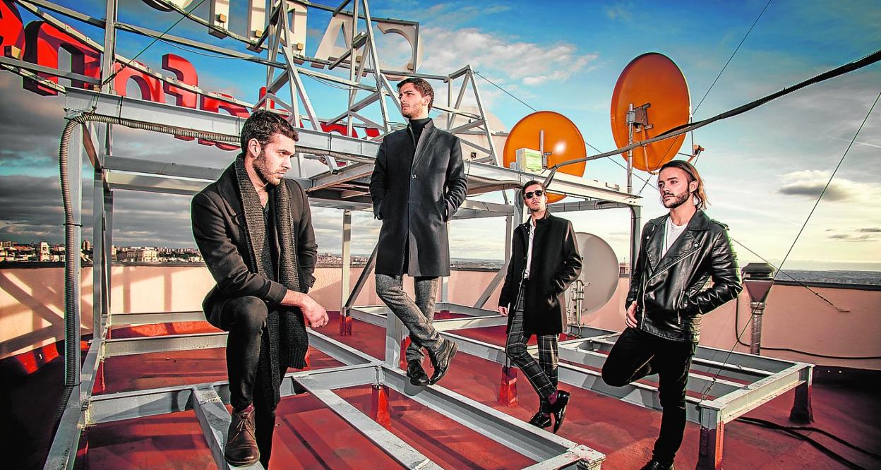 Los miembros de la banda cartagenera Arde Bogotá. 