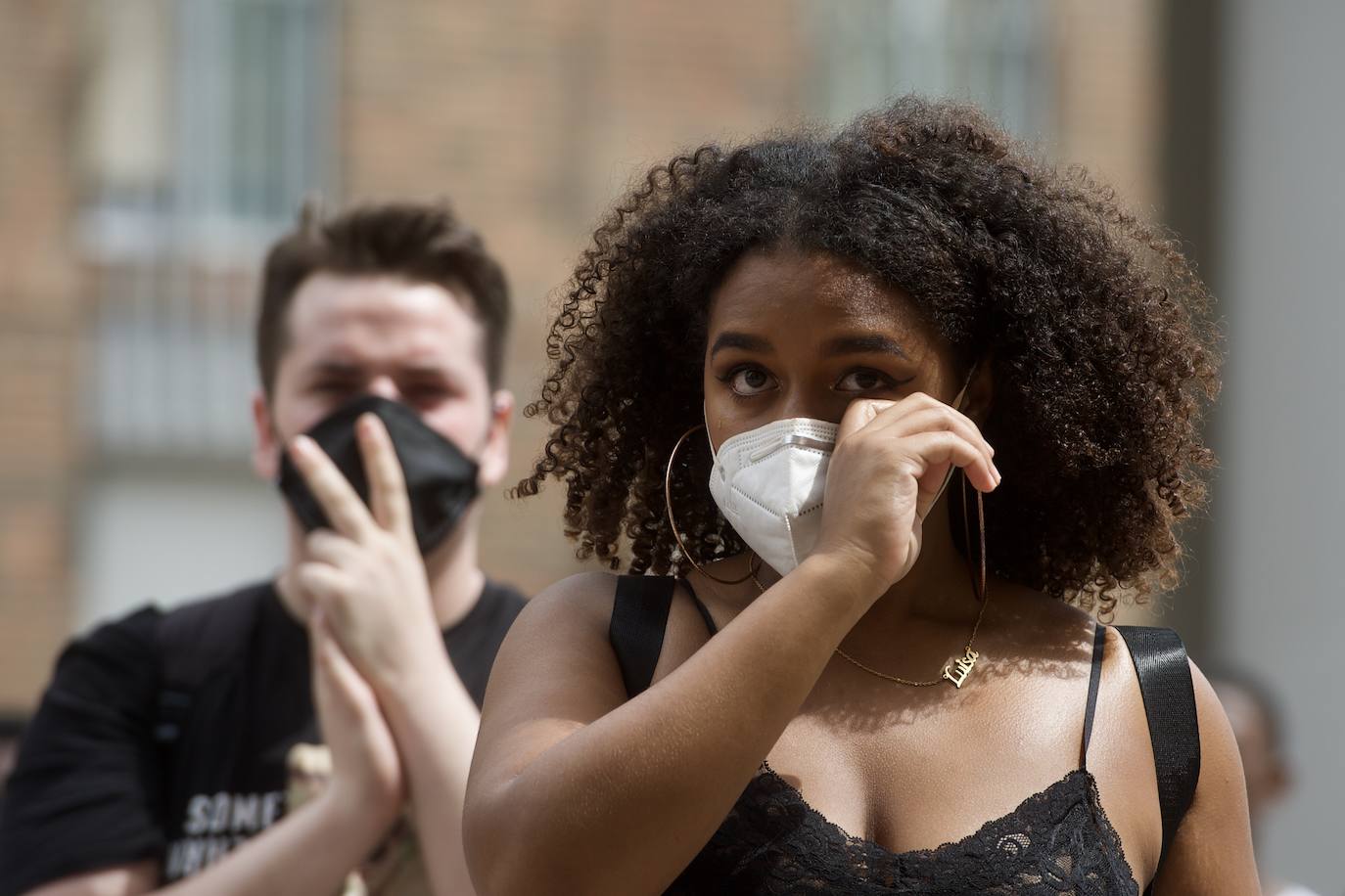 Fotos: Centenares de personas claman en Murcia contra el racismo en honor a George Floyd
