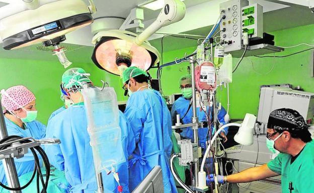 Imagen de archivo de una intervención de Cirugía Cardíaca.
