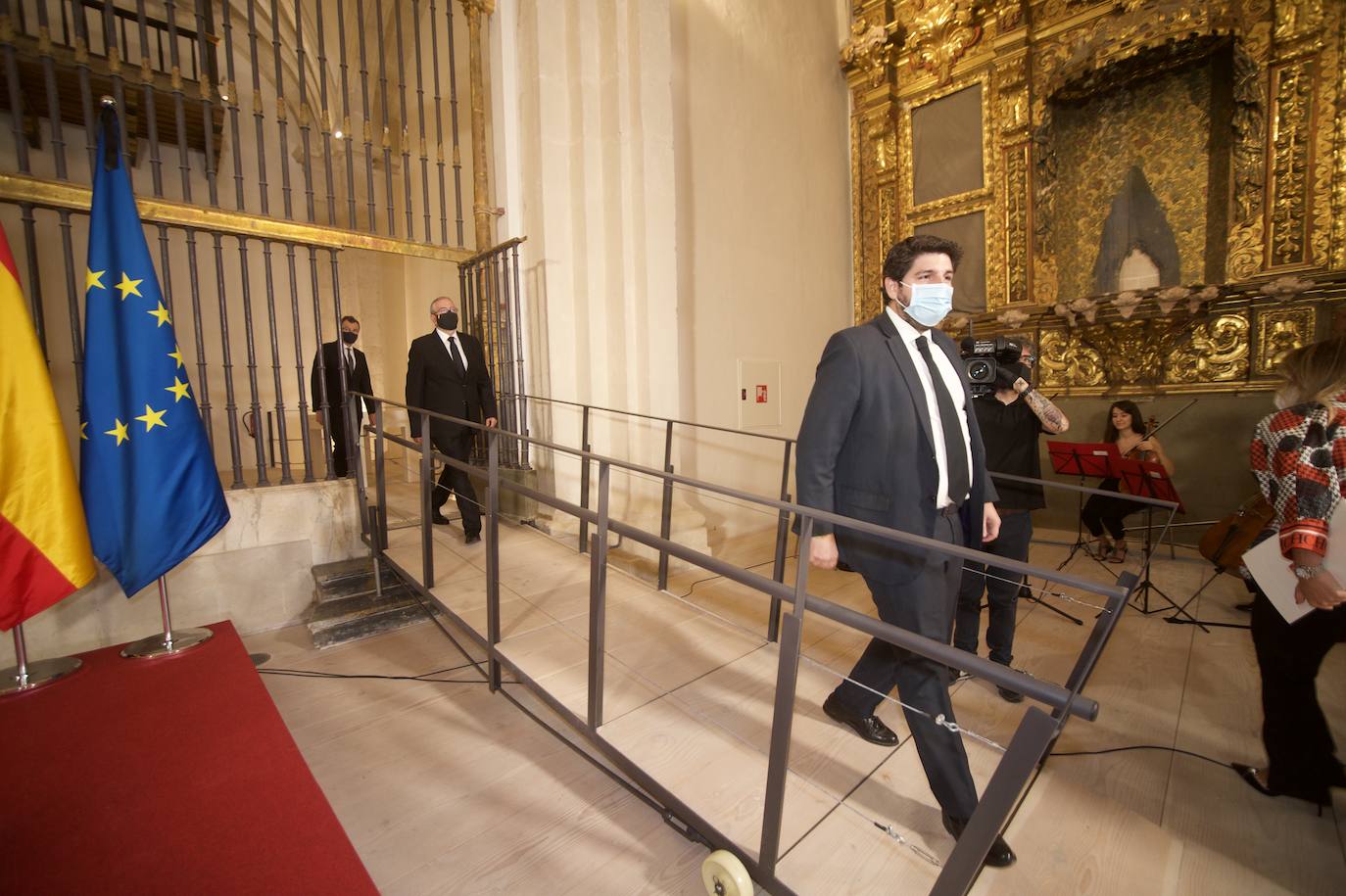 Fotos: Miras apela al entendimiento en un 9-J marcado por el recuerdo a las víctimas del coronavirus