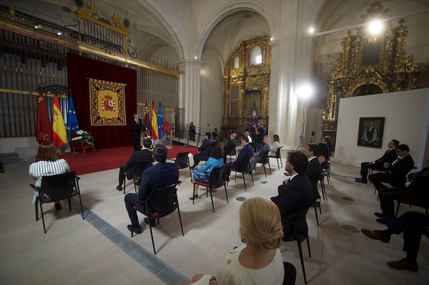Fotos: Miras apela al entendimiento en un 9-J marcado por el recuerdo a las víctimas del coronavirus