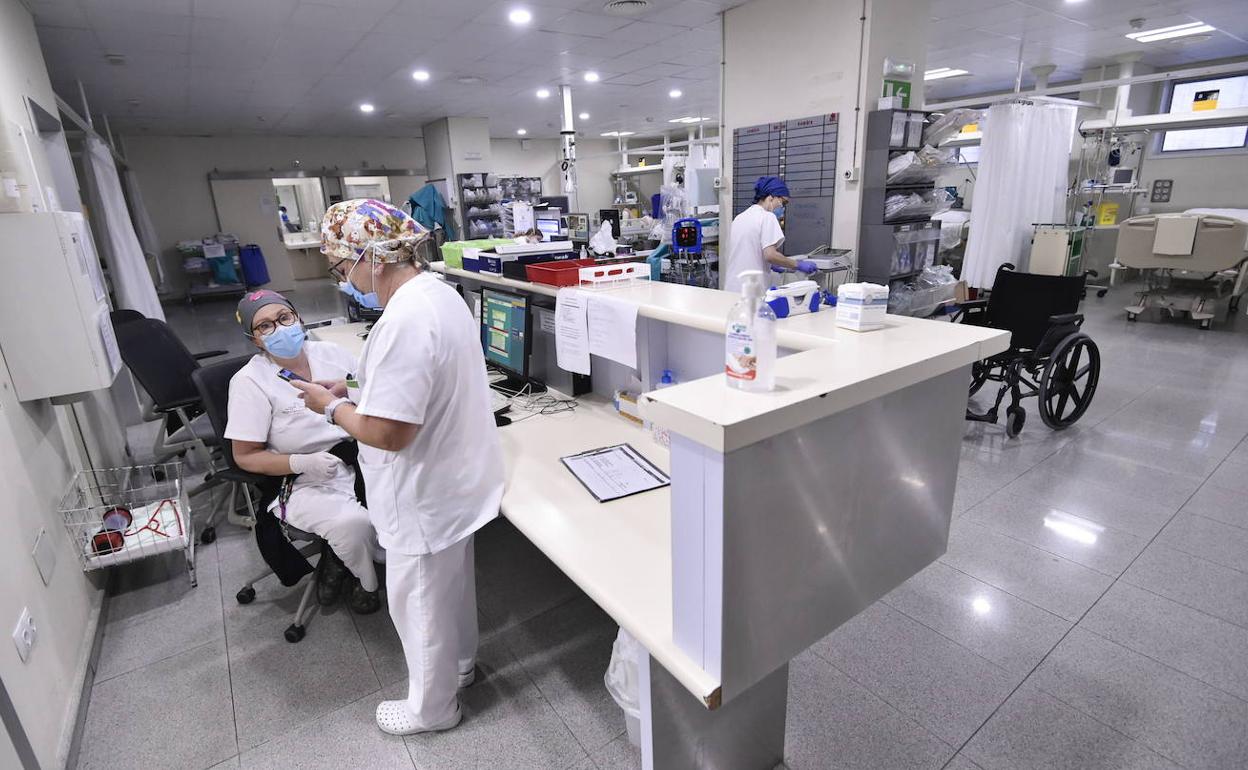 Sala de Urgencias del hospital Reina Sofía, en Murcia.