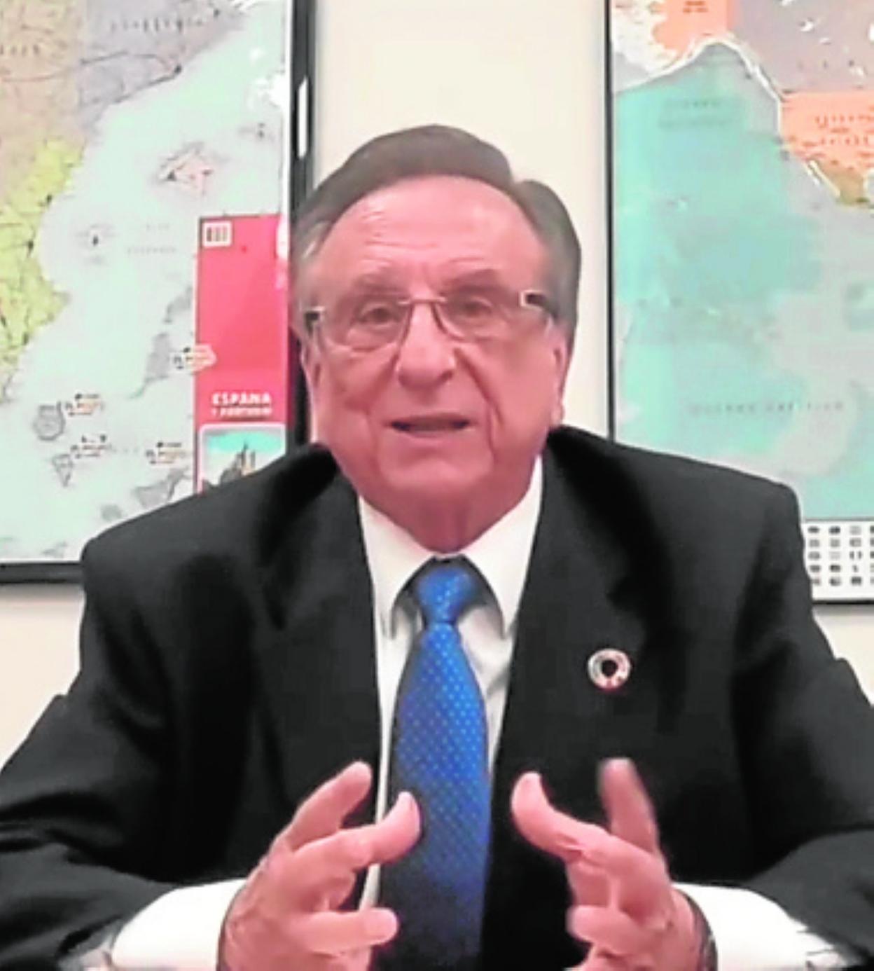 Tomás Fuertes, durante su intervención, ayer. 