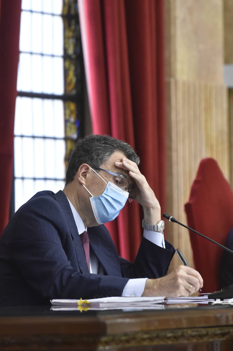 Con la única abstención de los tres concejales de Vox, el Plan de Soporte Social y Activación Económica del municipio de Murcia ha salido adelante esta mañana en el Pleno extraordinario con el apoyo de los grupos de gobierno en coalición.