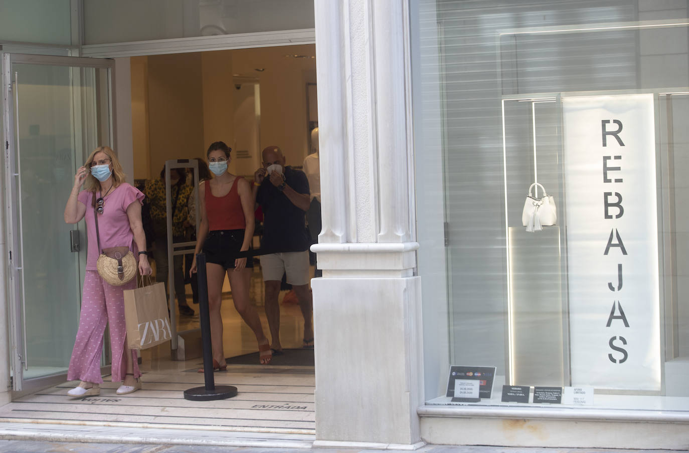 Fotos: El adelanto de las rebajas aumenta las ventas del comercio en Cartagena