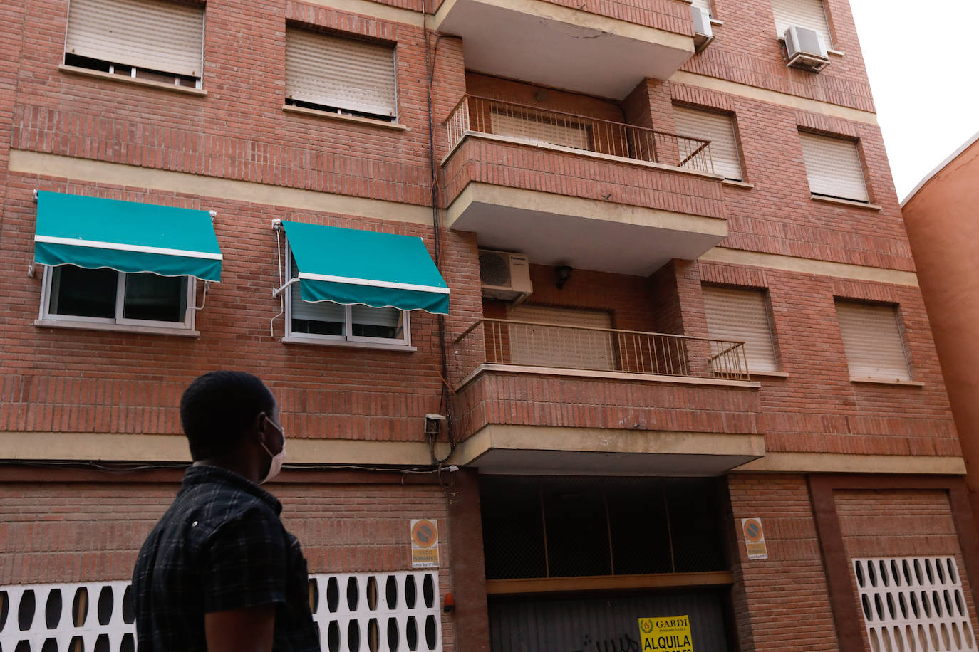 Fotos: Nueva protesta por los argelinos y el coronavirus