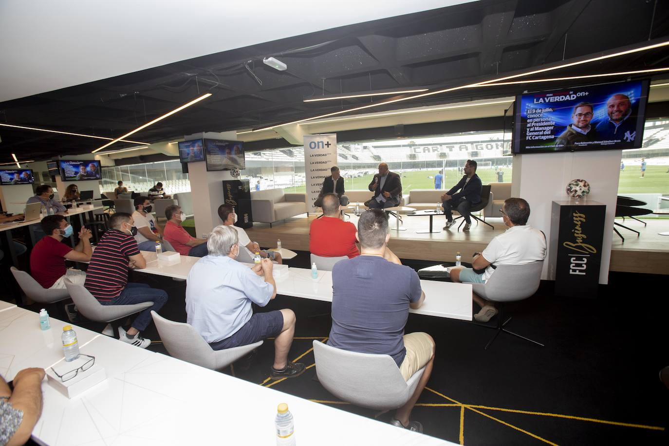 Fotos: Belmonte y Breis, con los suscriptores de LA VERDAD