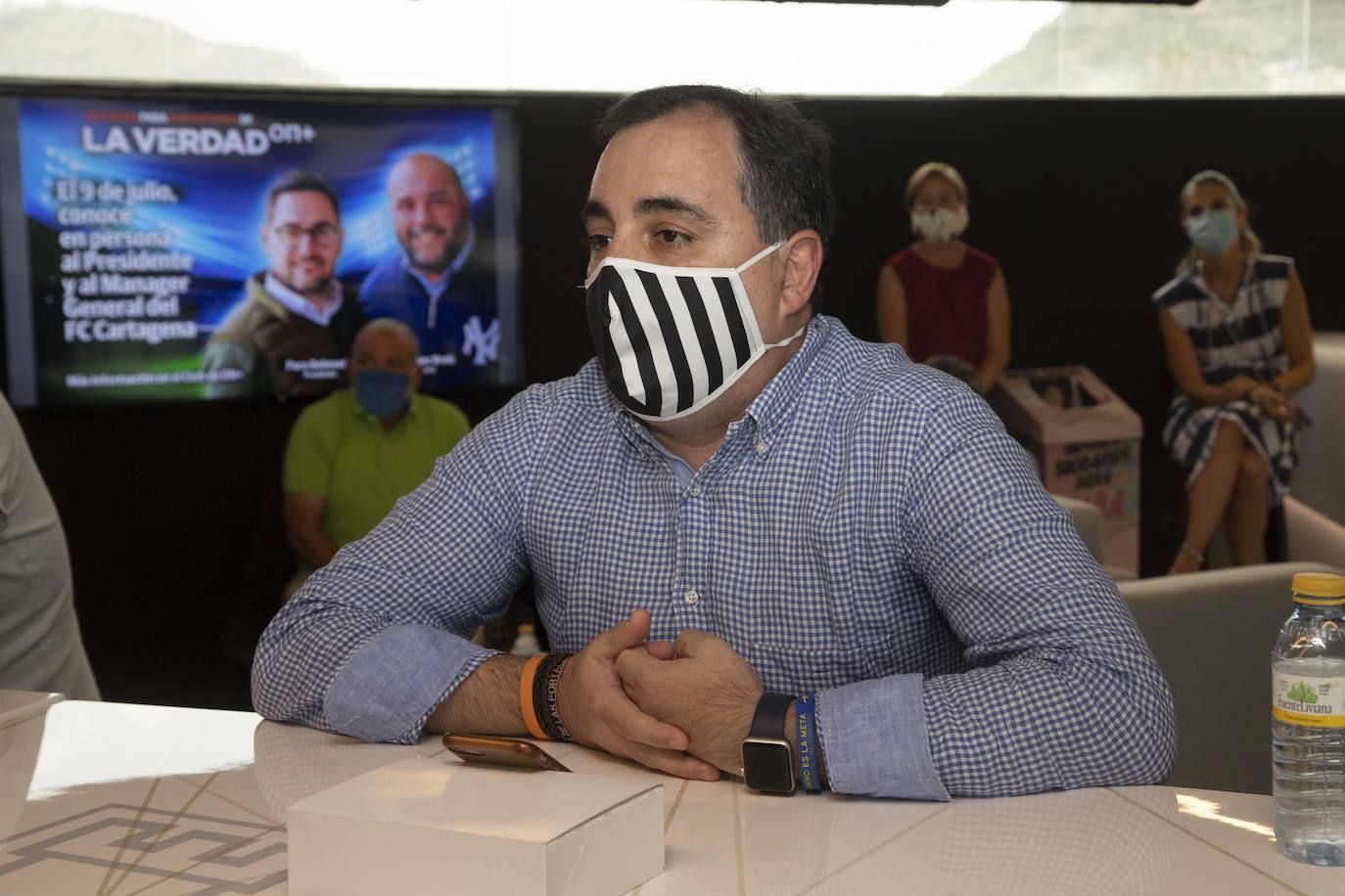 Fotos: Belmonte y Breis, con los suscriptores de LA VERDAD