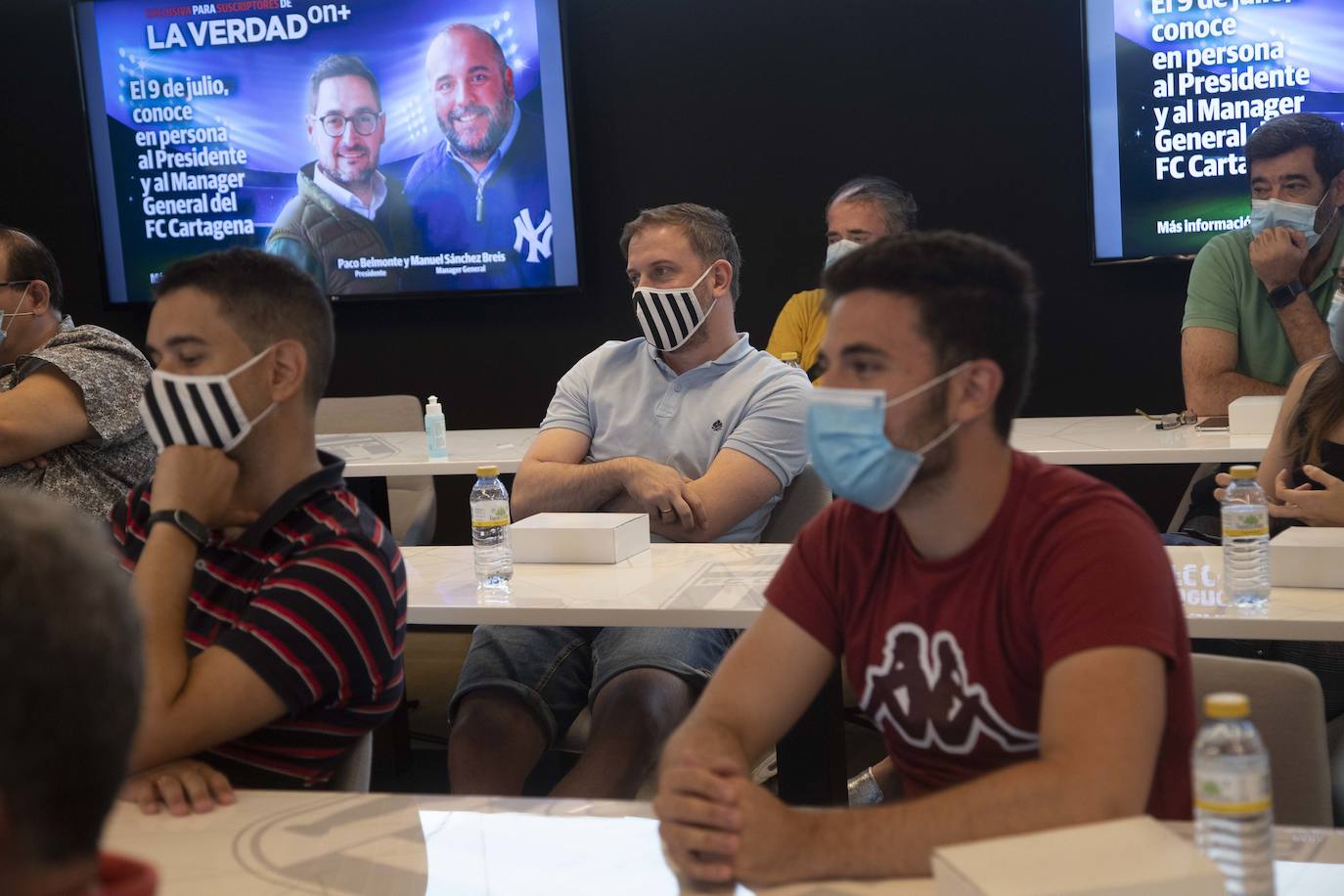 Fotos: Belmonte y Breis, con los suscriptores de LA VERDAD