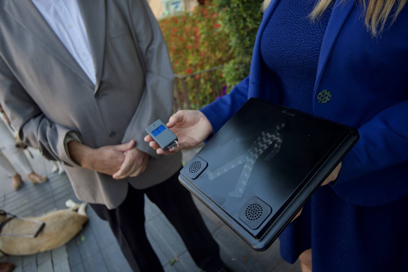 Fotos: Más semáforos &#039;smart&#039; en Murcia para garantizar la seguridad de las personas ciegas