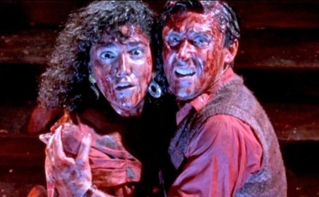 Diana Peñalver y Tim Balme en 'Braindead'.