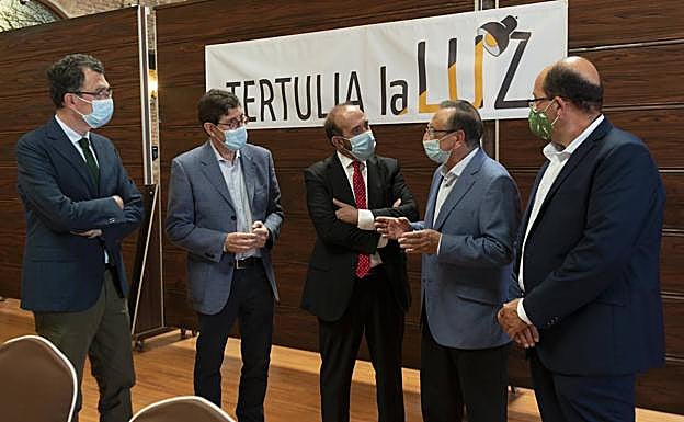 Galería. La Tertulia La Luz, en imágenes.