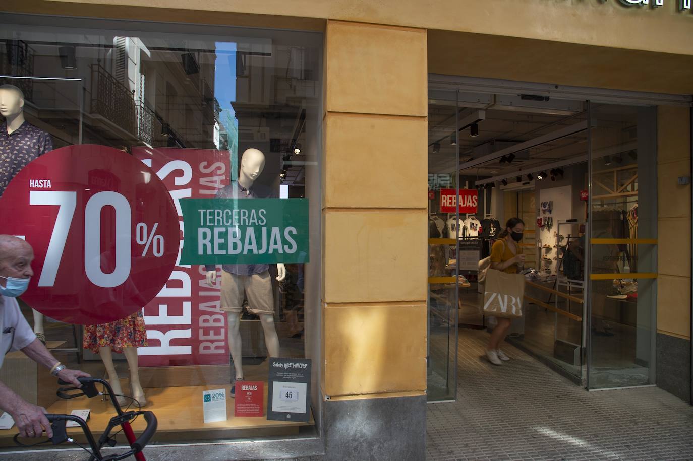 Fotos: Sigue la campaña de rebajas en Cartagena