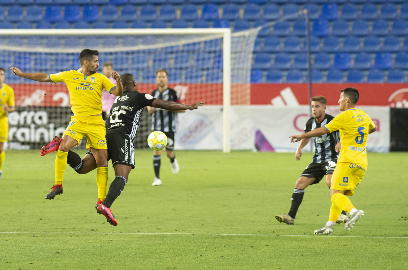 Fotos: La primera parte del FC Cartagena-Atlético Baleares, en imágenes