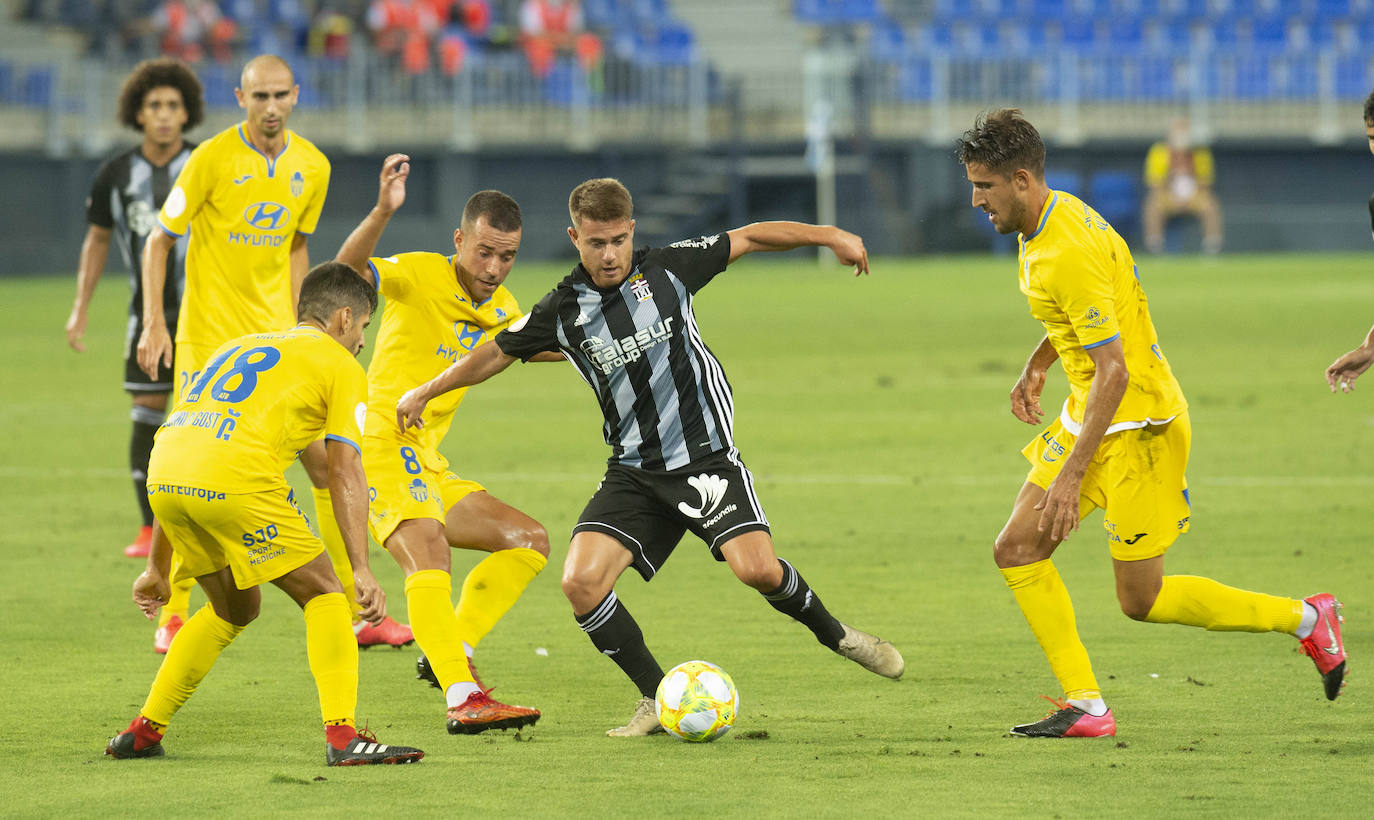 Fotos: La primera parte del FC Cartagena-Atlético Baleares, en imágenes