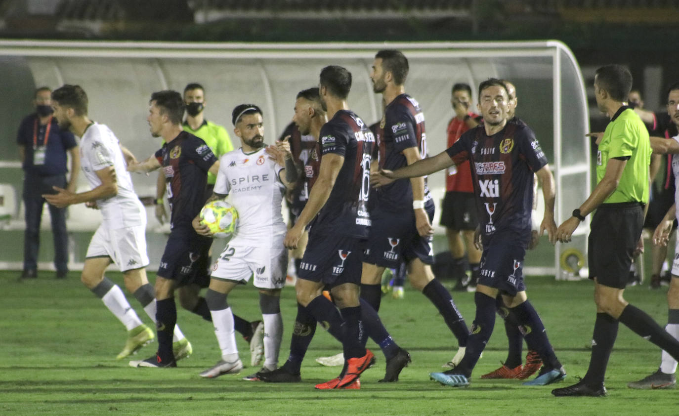 Fotos: El Cultural Leonesa-Yeclano, en imágenes