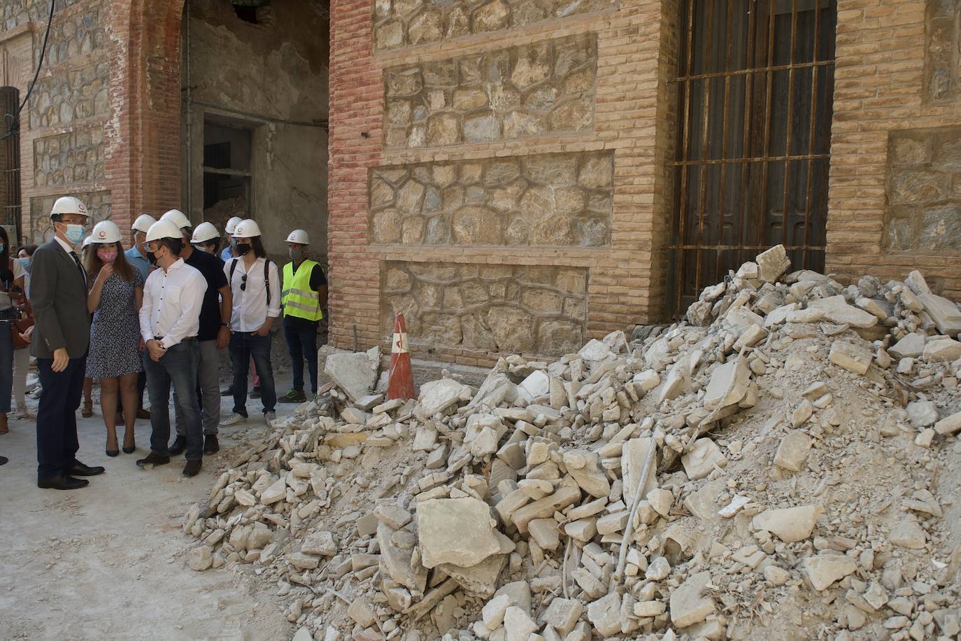 Fotos: Derriban los primeros muros de la Cárcel Vieja de Murcia