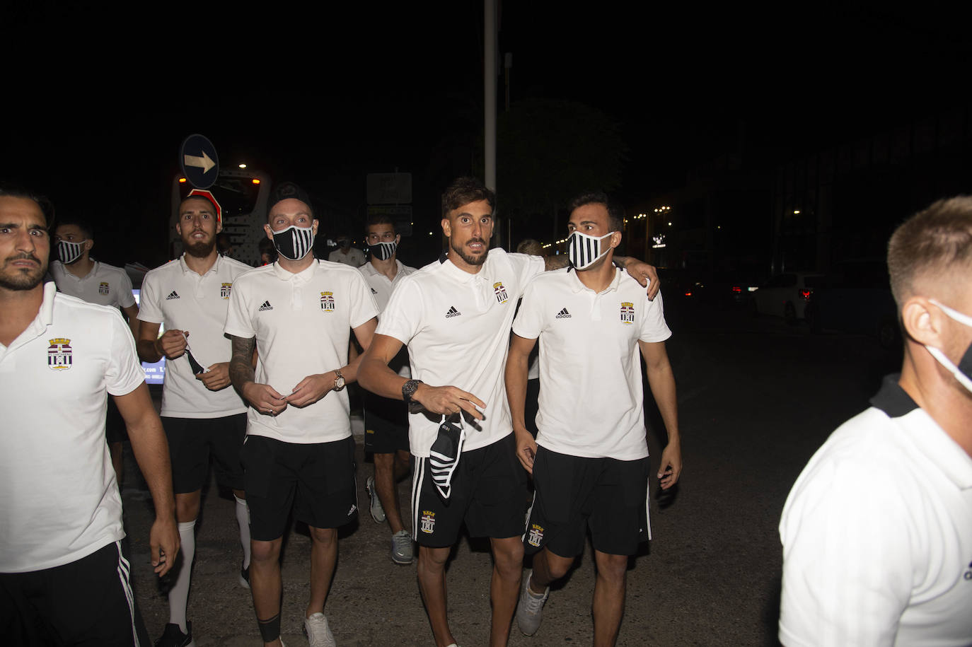 Fotos: Los jugadores del Cartagena celebran el ansiado ascenso a Segunda