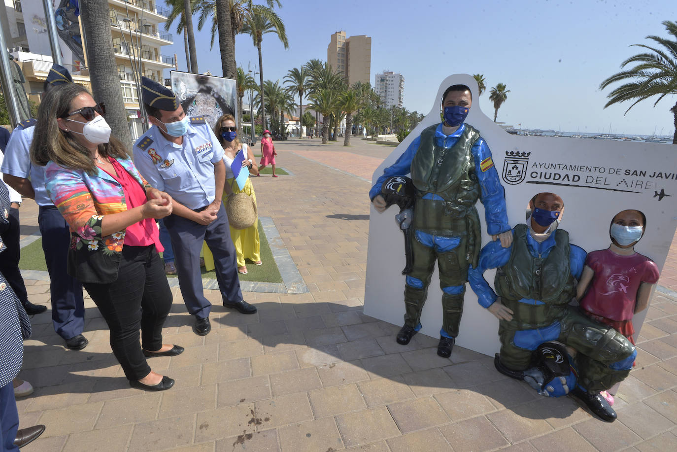 Fotos: Cinco aviones en miniatura &#039;aterrizan&#039; en La Ribera
