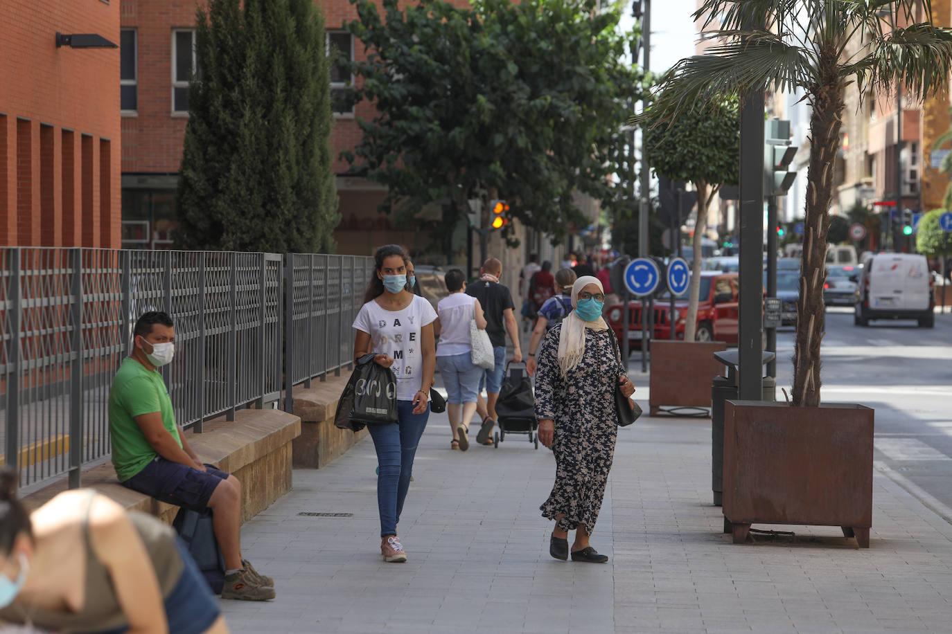 Fotos: El sector hostelero paga en Lorca los platos rotos por el temor a un rebrote