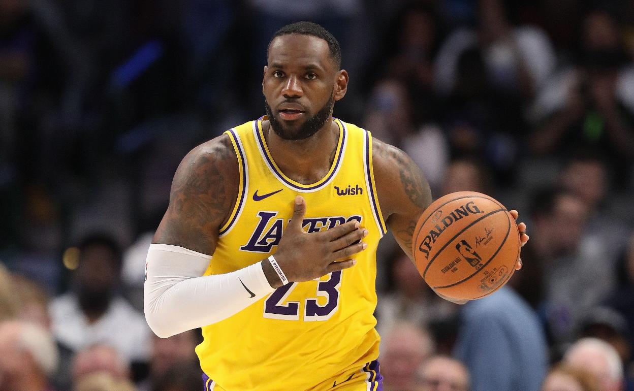 LeBron James y sus Lakers parten como favoritos para conquistar la NBA.