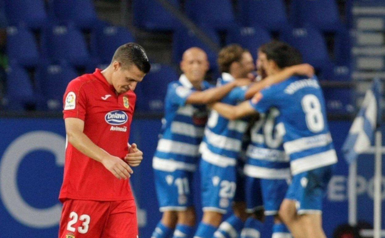 Los futbolistas del Deportivo celebran uno de los goles en el controvertido partido ante el Fuenlabrada. 