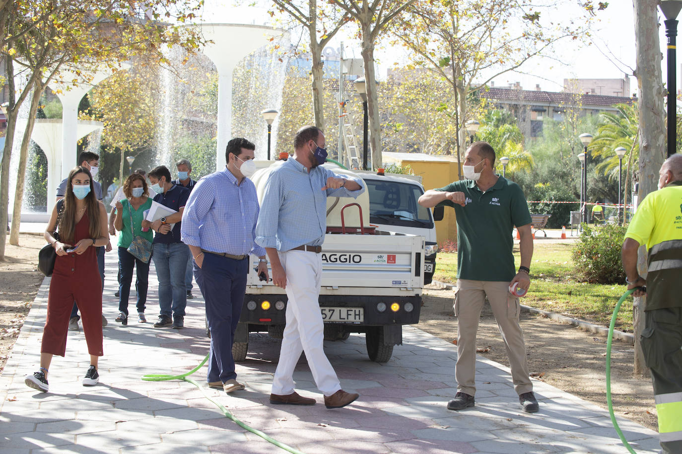 Fotos: Trabajos de limpieza y desinfección diarios en los parques de Murcia