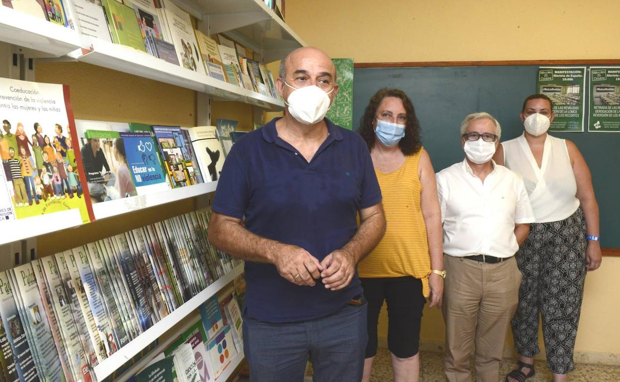 Imagen de la rueda de prensa ofrecida este viernes por las Federaciones de Asociaciones de Madres y Padres de la Escuela Pública de la Región de Murcia. 