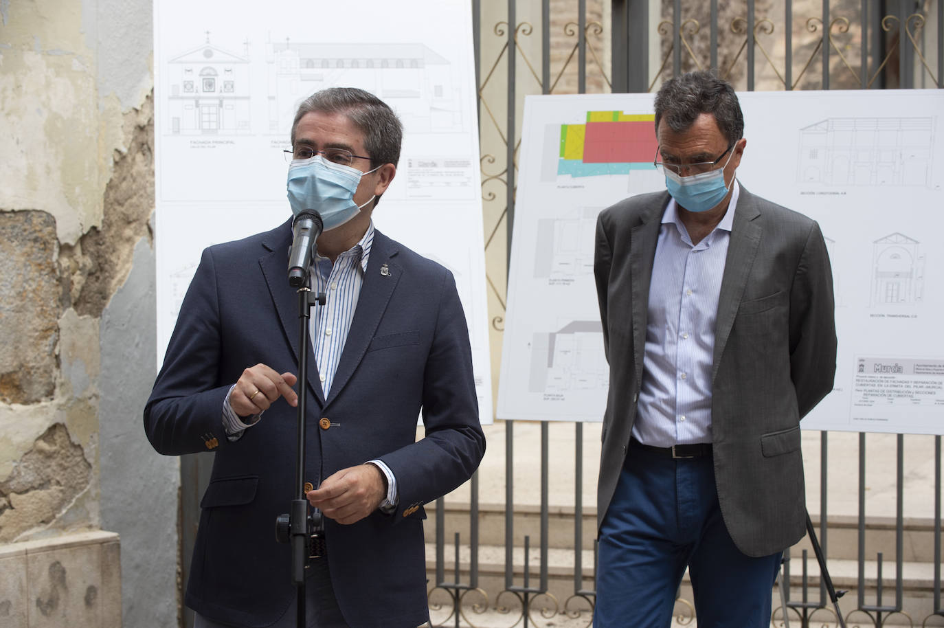 Fotos: El Ayuntamiento de Murcia rehabilitará las cubiertas y fachadas de la Ermita del Pilar