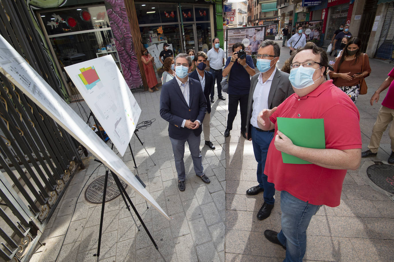 Fotos: El Ayuntamiento de Murcia rehabilitará las cubiertas y fachadas de la Ermita del Pilar