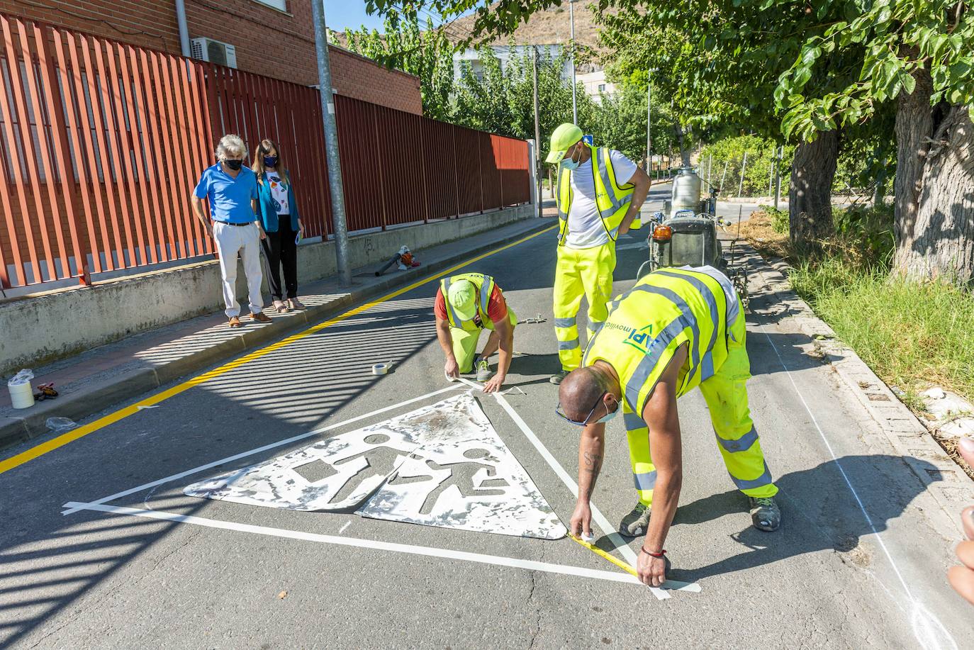 Fotos: Mensajes para prevnir el coronavirus junto a 116 colegios públicos de Murcia