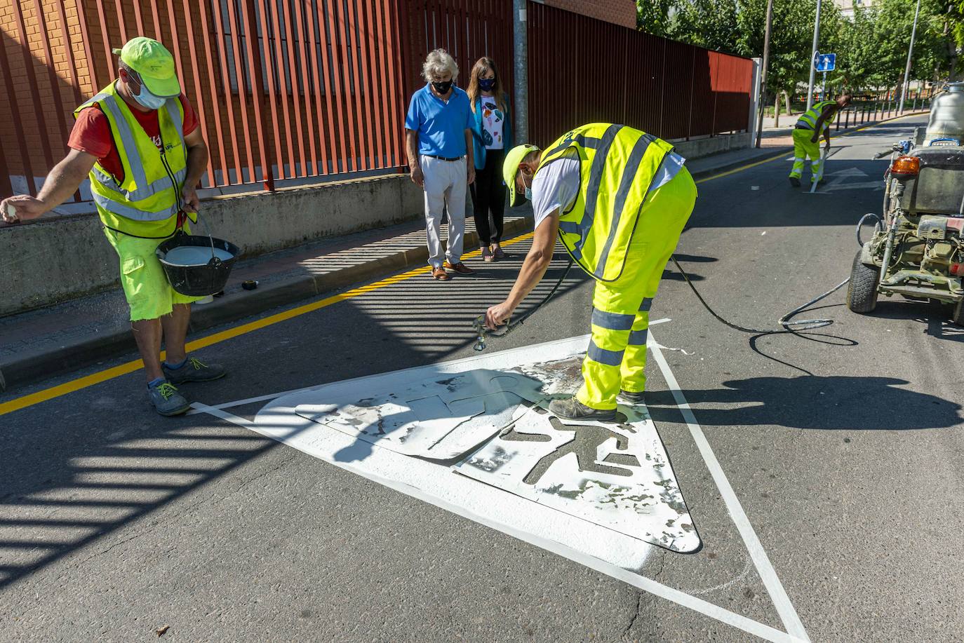 Fotos: Mensajes para prevnir el coronavirus junto a 116 colegios públicos de Murcia