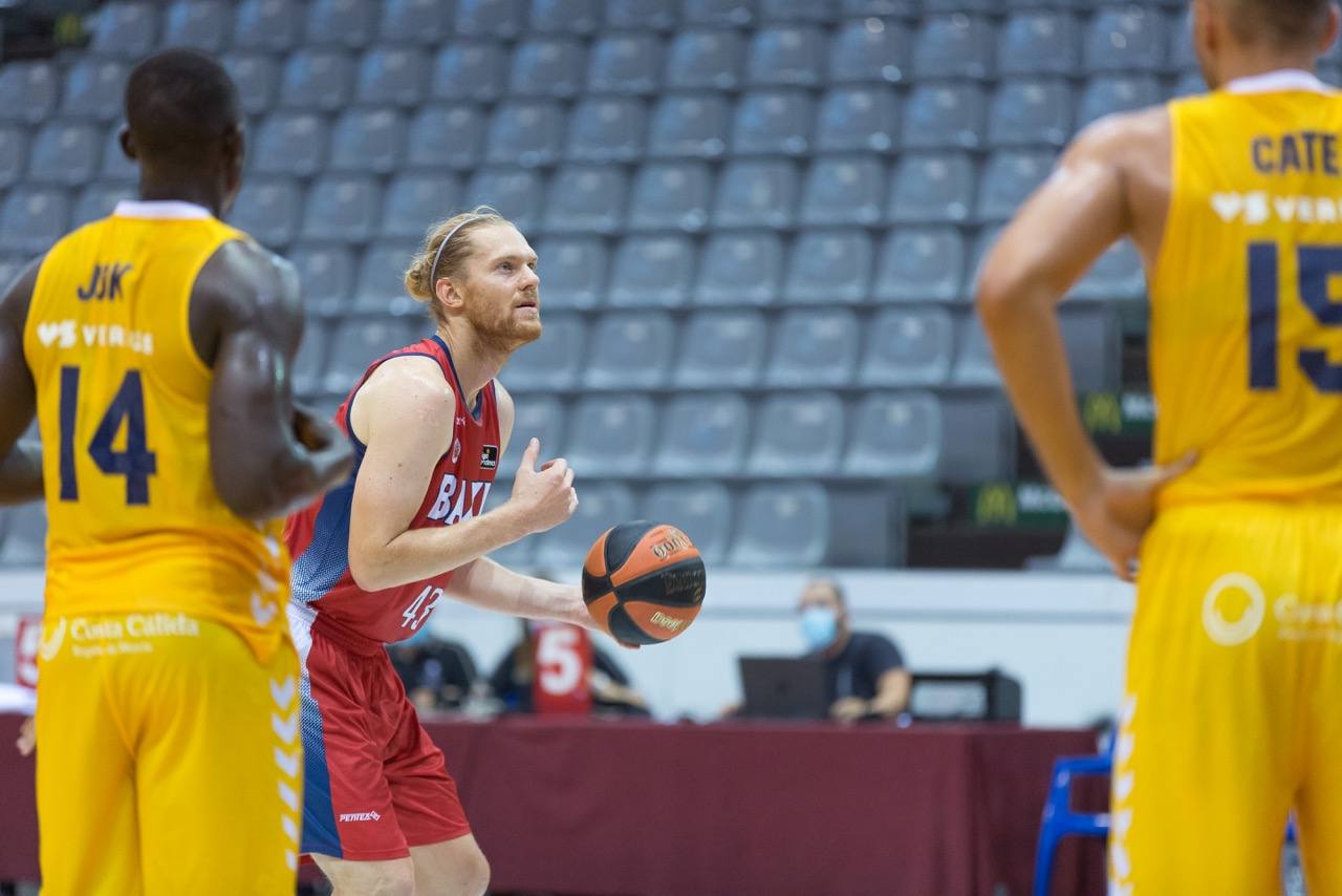 Fotos: El UCAM CB cae ante el Manresa en su primer partido de pretemporada