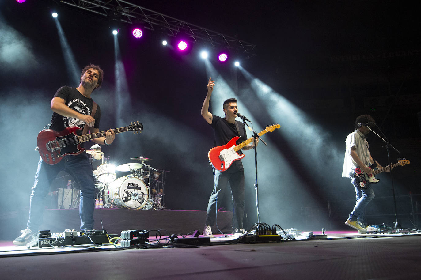 Fotos: Concierto de Pignoise en la plaza de toros de Murcia