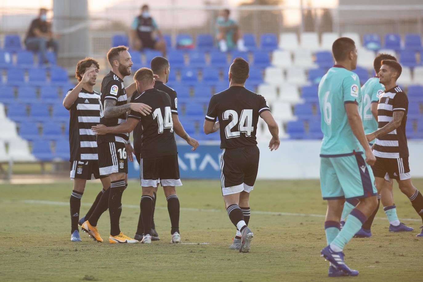 Fotos: Amistoso Levante 2 - Cartagena 1