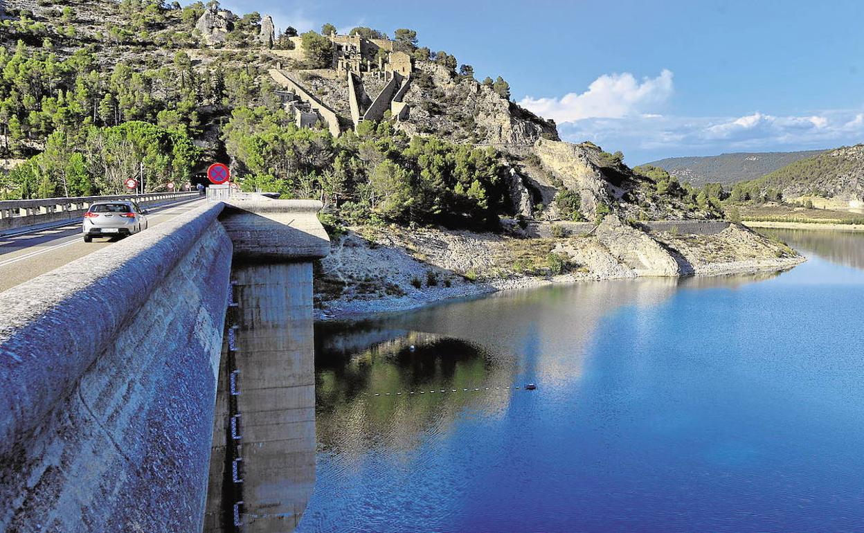 Embalse de Entrepeñas, en la cabecera del Tajo.