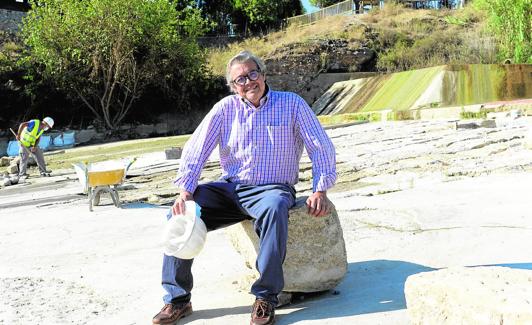 El arquitecto José Montoro Guillén, el pasado martes, en la presa de La Contraparada. 