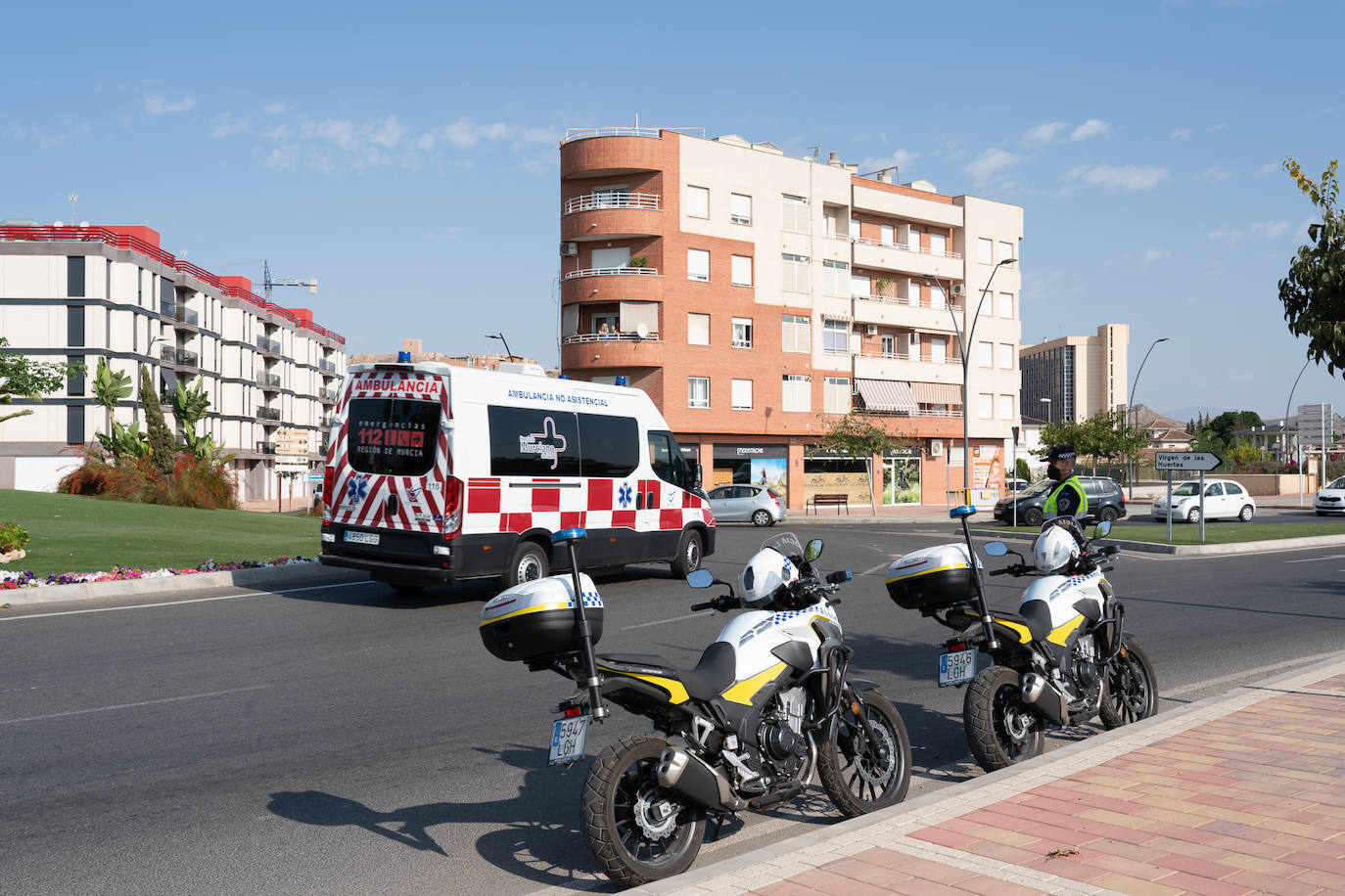 Fotos: El casco urbano de Lorca queda blindado en el primer día de la Fase 1