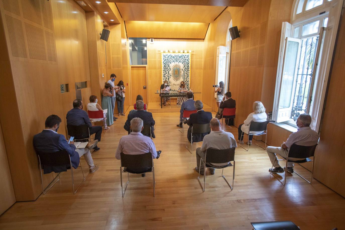 Fotos: Castejón descarta la Factoría y el Hospital Naval para ubicar la Ciudad de la Justicia