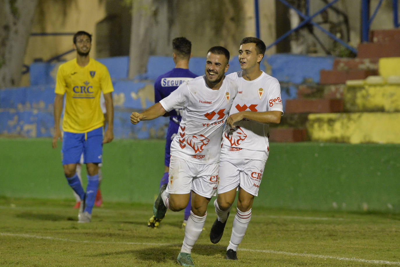 Fotos: La primera sonrisa del nuevo Real Murcia (0-1)