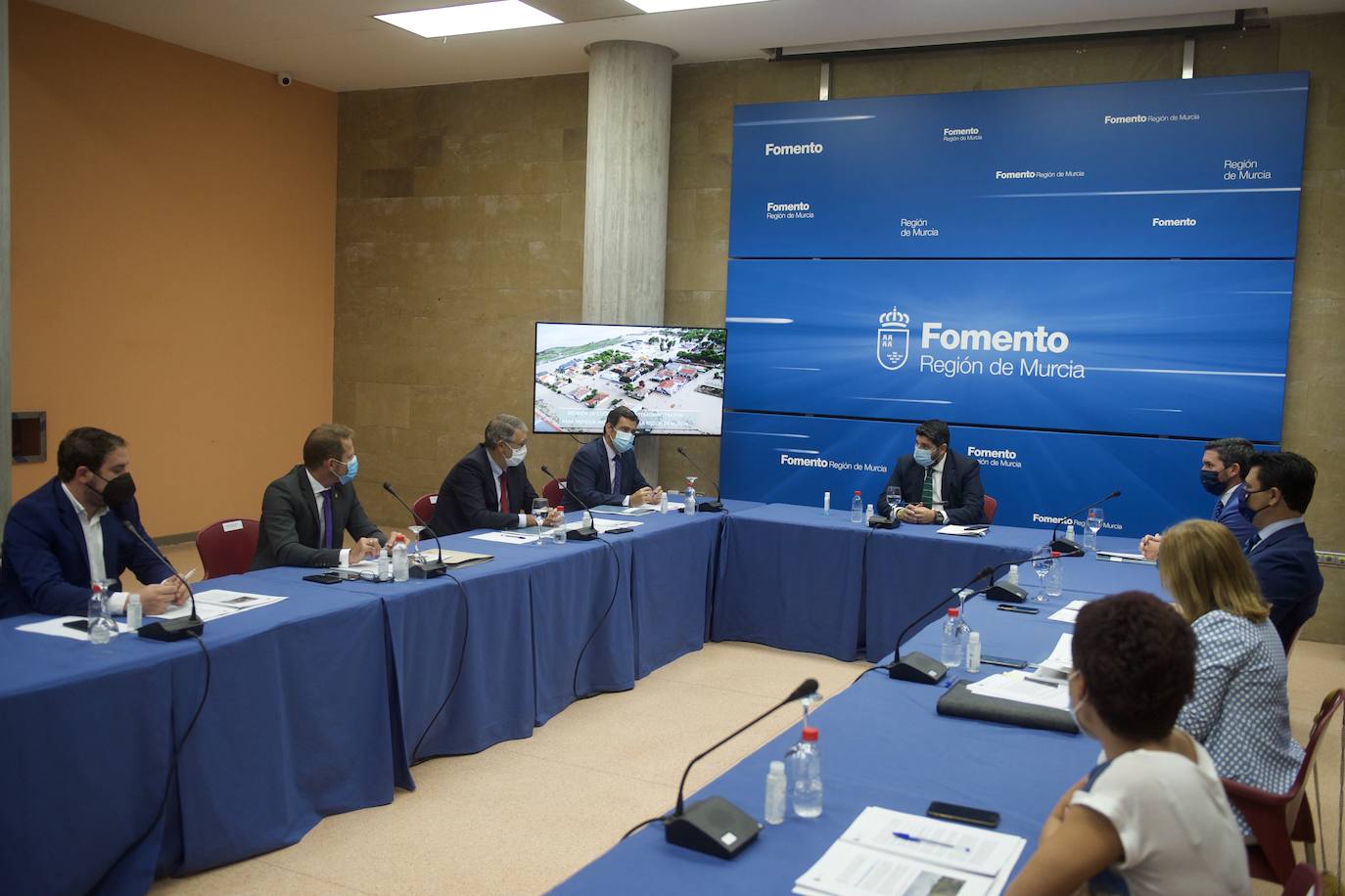 Fotos: Miras presenta un plan con 77 millones de euros «para dar una solución a las inundaciones»