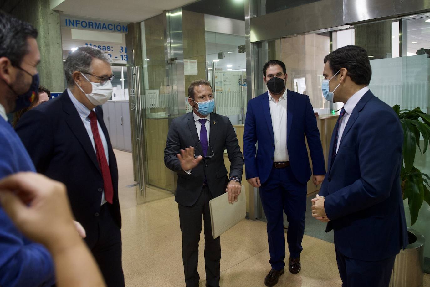 Fotos: Miras presenta un plan con 77 millones de euros «para dar una solución a las inundaciones»