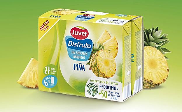 Juver ha sustitudo el plástico retráctil de sus zumos por cartón. 