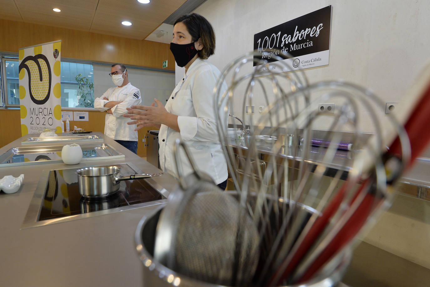 Fotos: Los chefs Pablo González y María Gómez presentan sus propuestas que serán expuestas en San Sebastián Gastronomika