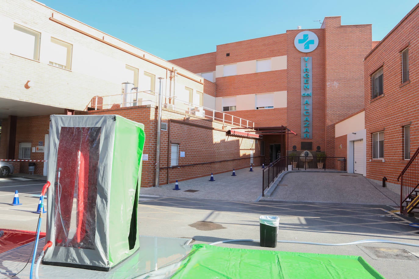 Fotos: El brote del hospital Virgen del Alcázar impide al casco urbano de Lorca salir de la Fase 1