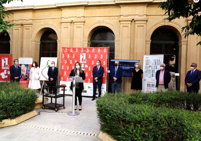 Presentación de La tercera edición de la Feria del Libro de Murcia.