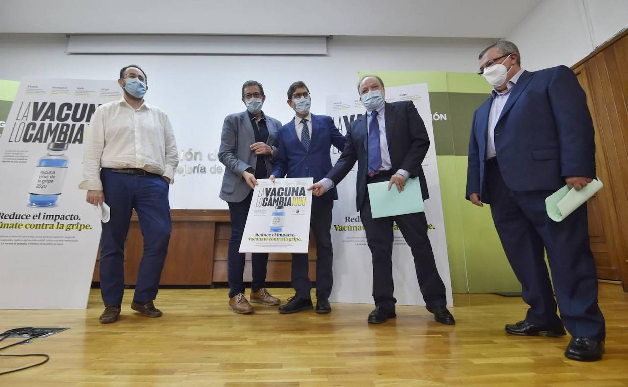 Presentación de la campaña de la gripe este viernes.