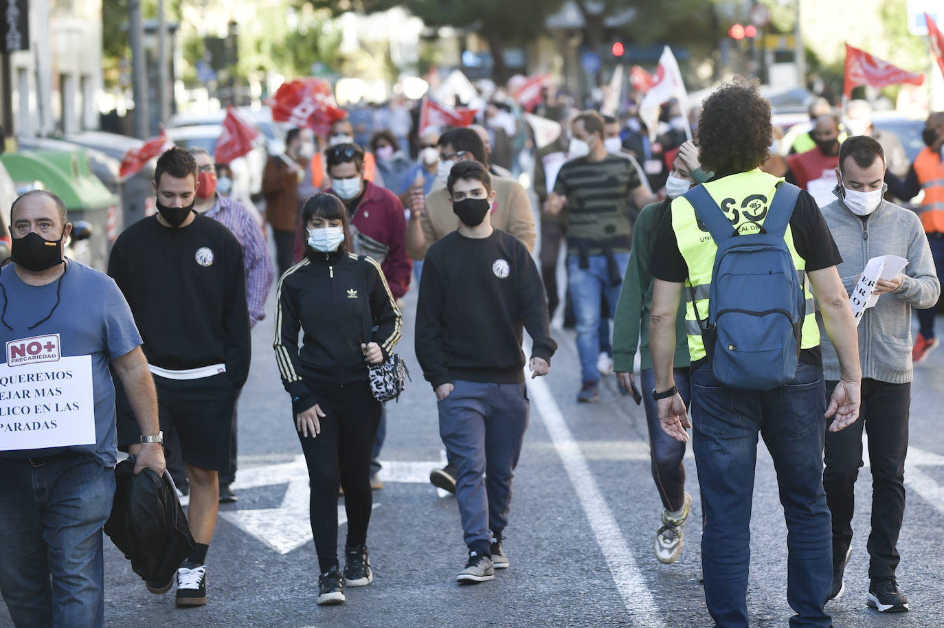 Fotos: Manifestación de los trabajadores de Latbus en Murcia
