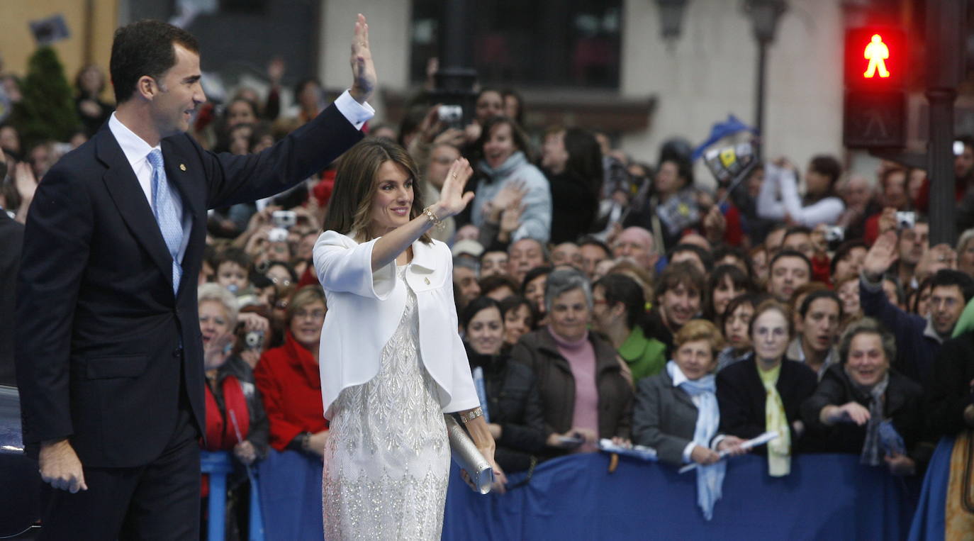 Vestido utilizado por la Reina el año 2007.