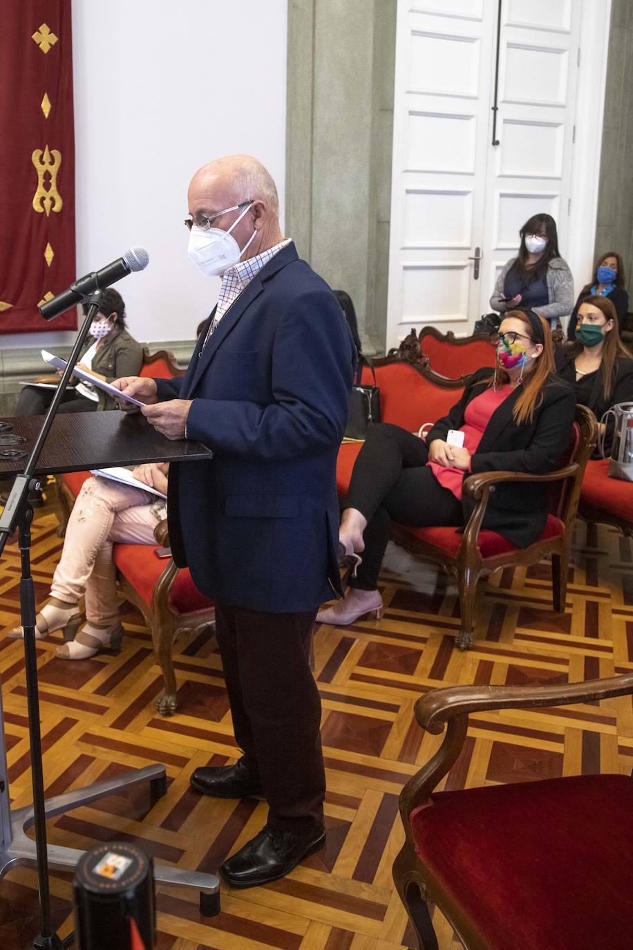 Fotos: Los vecinos de La Aljorra exigen más medios sanitarios y «vigilar» las emisiones de Sabic